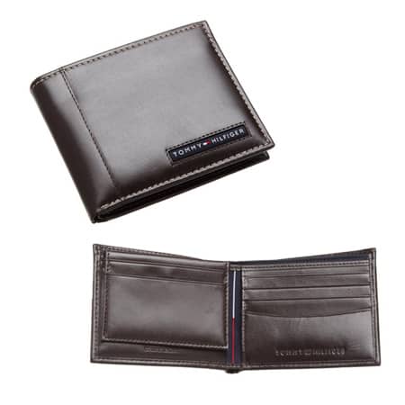 Tommy Hilfiger Men's Cambridge Passcase Wallet