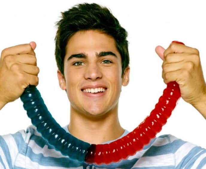 Worldâs Largest Gummy Worm