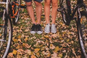 Fall Date Ideas for Teenage Couples – 29 Romantic Dates
