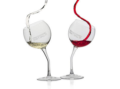 unique curved | drink responsibility don't spill #wine #winelover #wineglasses