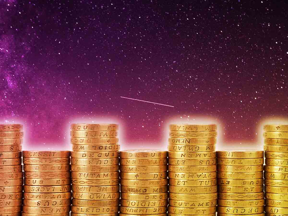 Money & Astrology: 5 Zodiac Signs That Are Good With Money